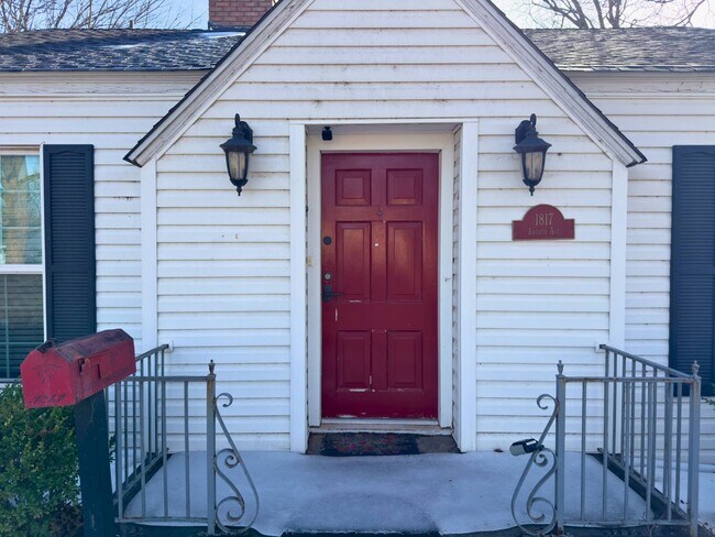 Photo - Adorable 3 bed 2 bath home in Brook Village!