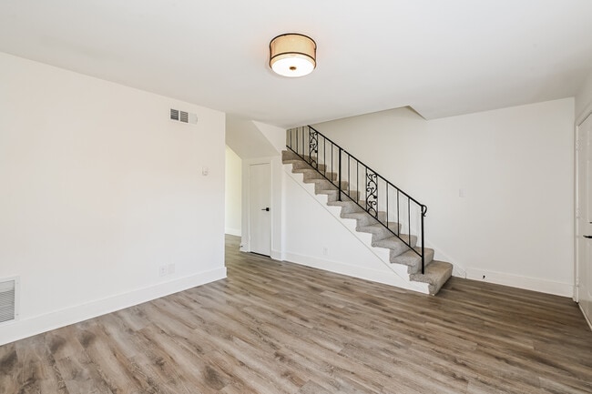Photo - White Oak Townhomes