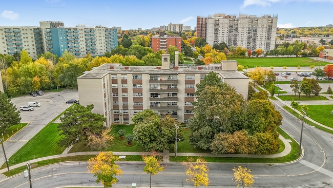 Building Photo - Trudelle Court Apartments