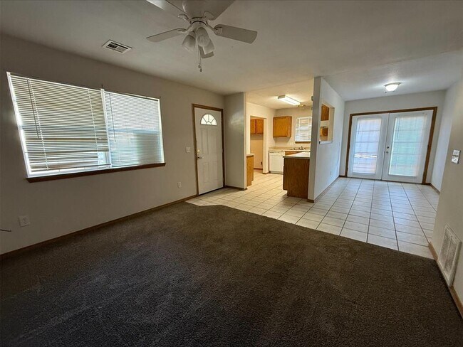 601 Dogwood Ave