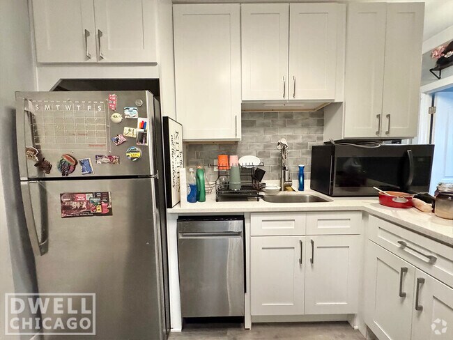 Building Photo - 4208 N Clark St Unit 1 Rental