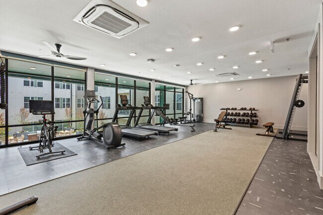 Photo - 596 W 9th St Unidad ID1335767P