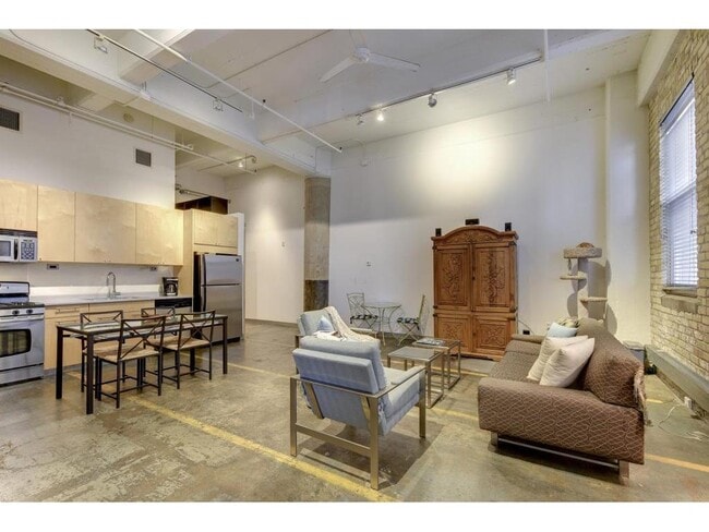 Photo - 700 N Washington Ave Unit 208