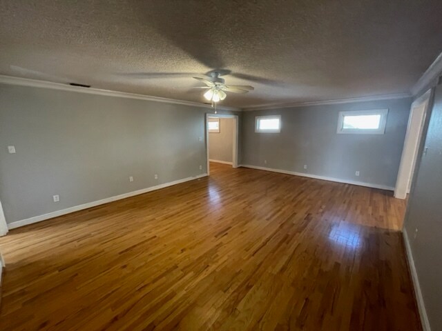 Photo - 2708 23rd St