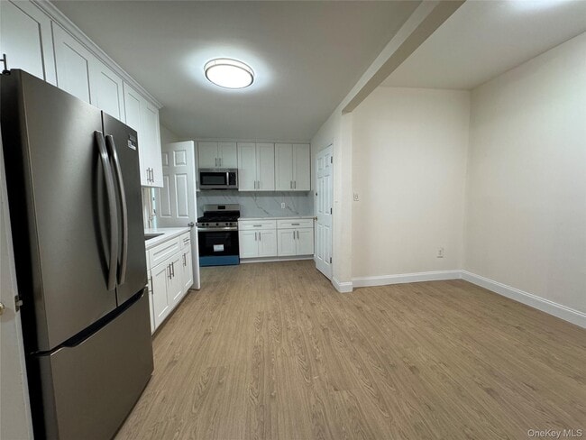 Photo - 1733 Zerega Ave