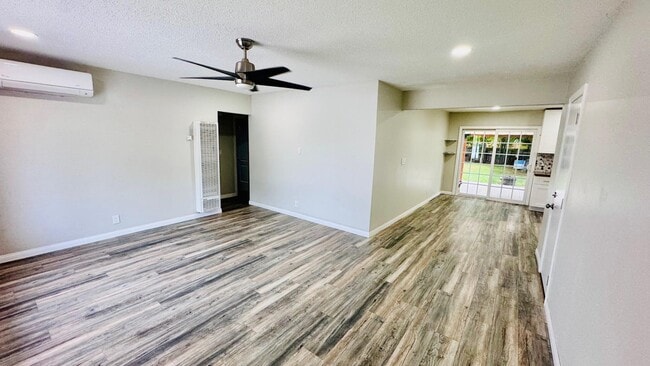 Photo - 803 Gamble St