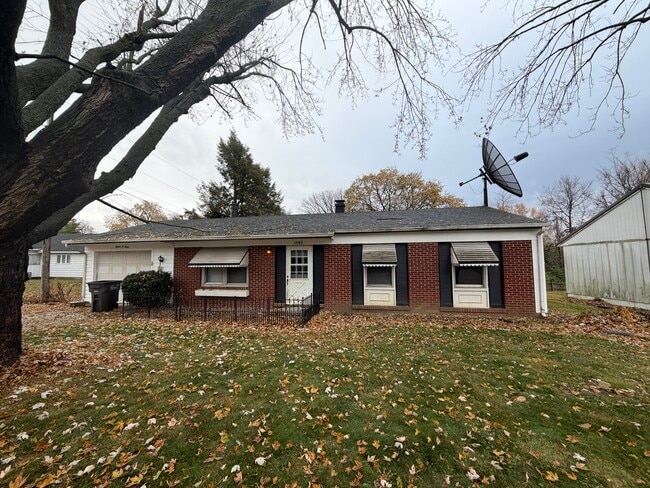 Building Photo - 1503 Eastview Ave