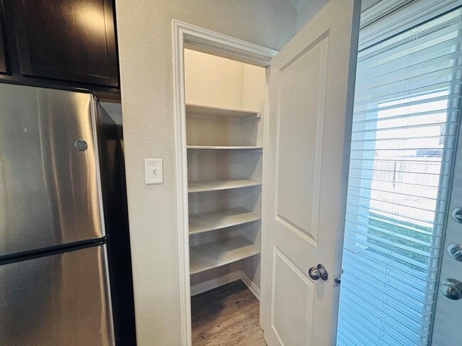 Photo - 1302 Golden Barley Dr