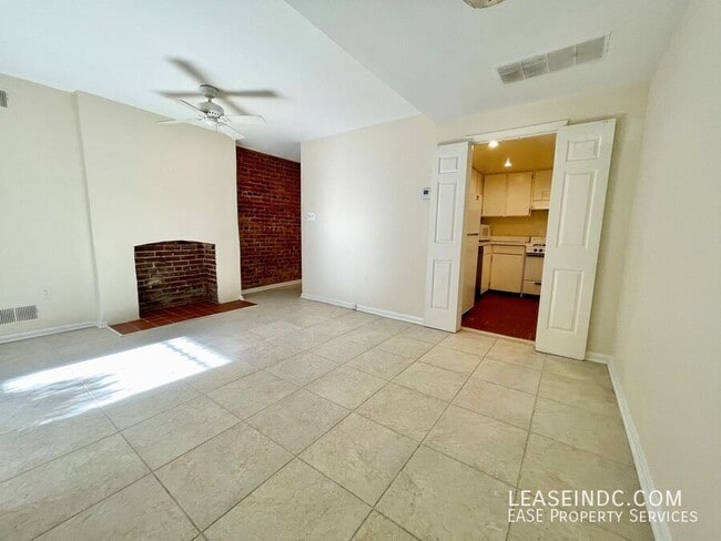 Photo - 1501 R St NW Unit #B