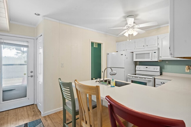 Photo - 38256 Hummingbird Ln