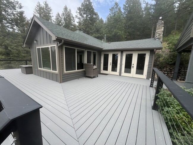 Photo - 776 Aspen Ln