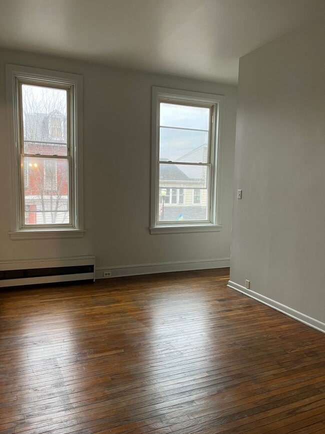 Photo - 415-417 Locust St Unit Apt 3