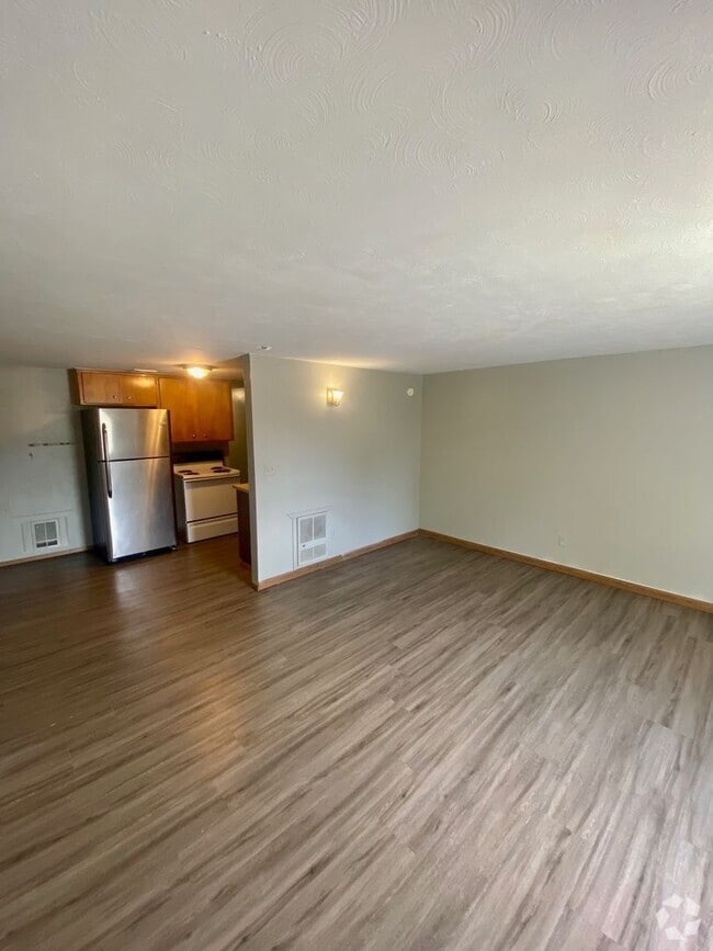 Building Photo - 311-315 E Fairview Unit 313 Rental
