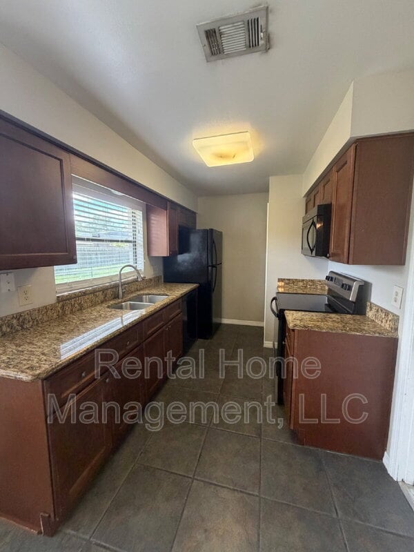 Photo - 149 Hazel Blvd