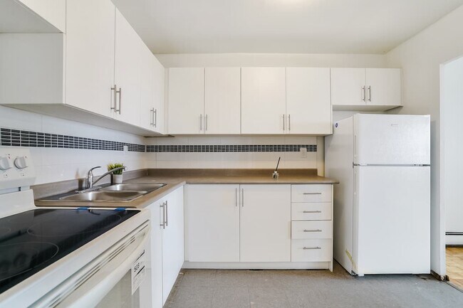 Photo - Mona Lisa Apartments