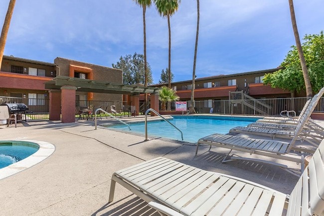 La Ventana Apartments