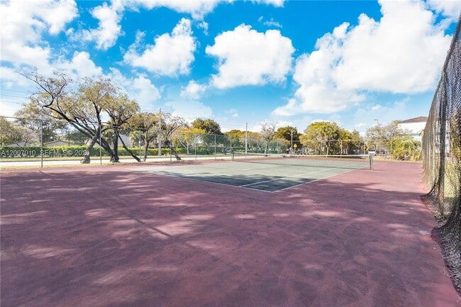 Photo - 10855 SW 112th Ave Unit 211