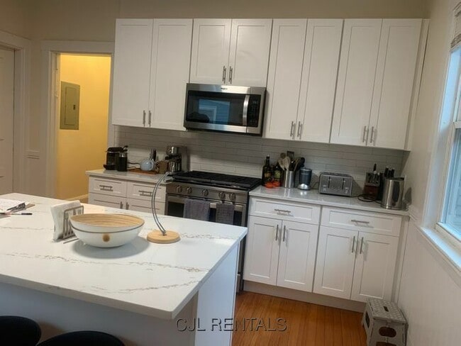 Photo - 356 Harvard St