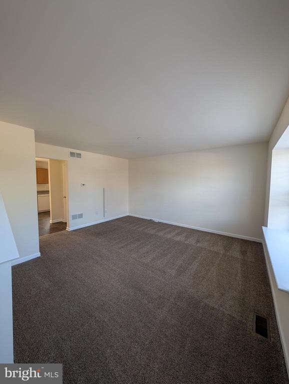 Photo - 322 Caribou Ln