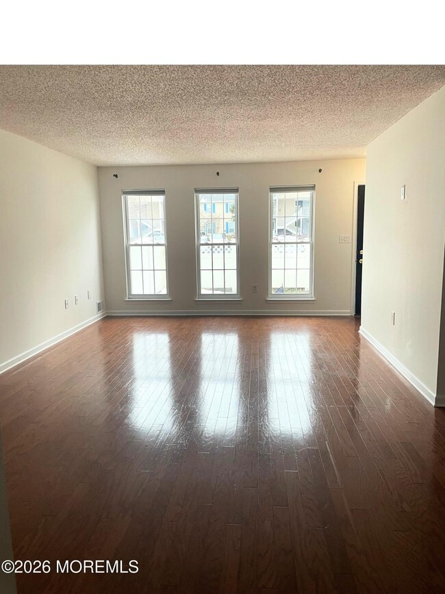 Photo - 94 Secretariat Ct