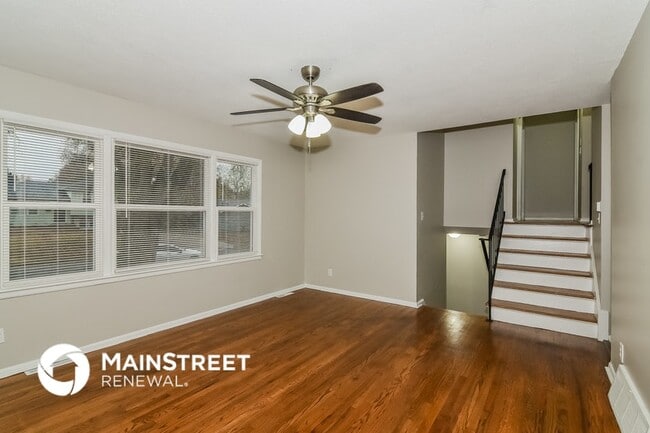 Photo - 9302 Fairwood Dr