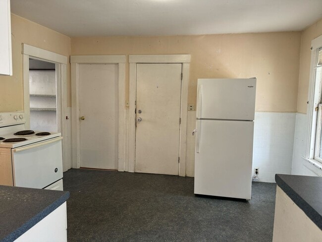 Photo - 5 West St Unit 1