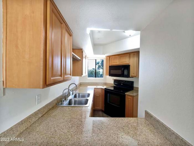 Photo - 985 N Granite Reef Rd