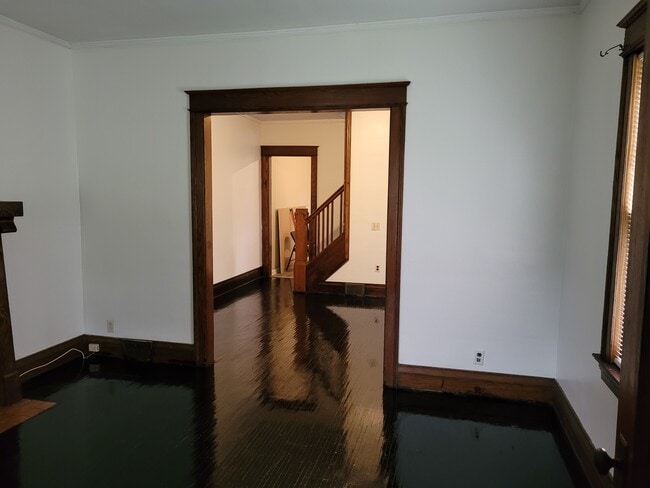 Photo - 287 Electric Ave
