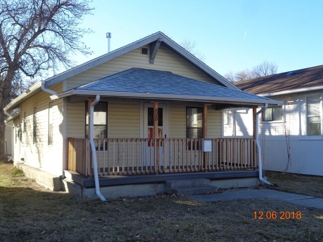 2 Bedroom House with an Oversized 1 Car Ga... - 2 Bedroom House with an Oversized 1 Car Ga...
