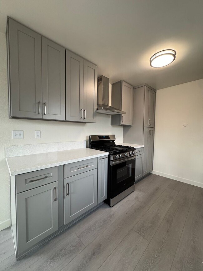 Photo - 3540 & 3540 1/2 6th St Unidad 3540 1/2 E. 6th St