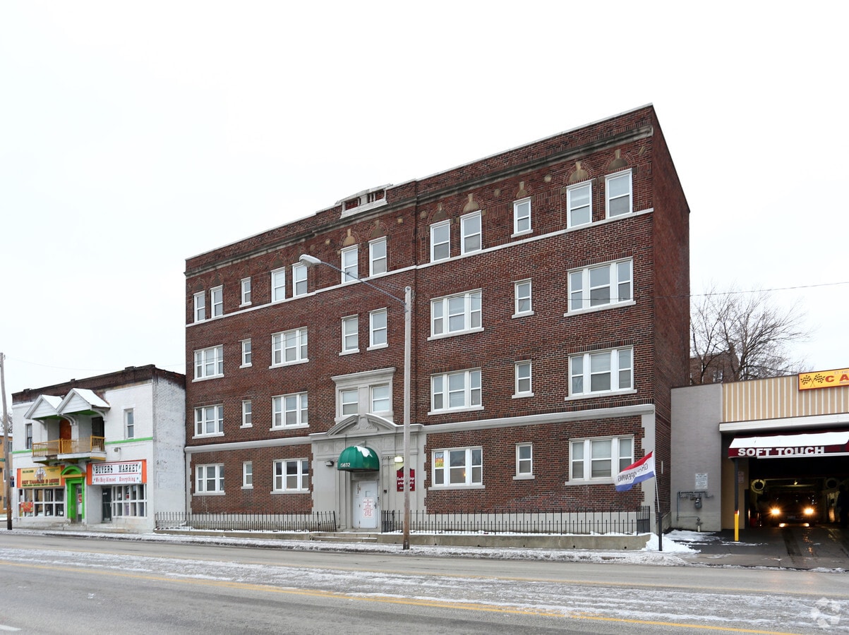 Photo - Euclid-Hastings Apartments