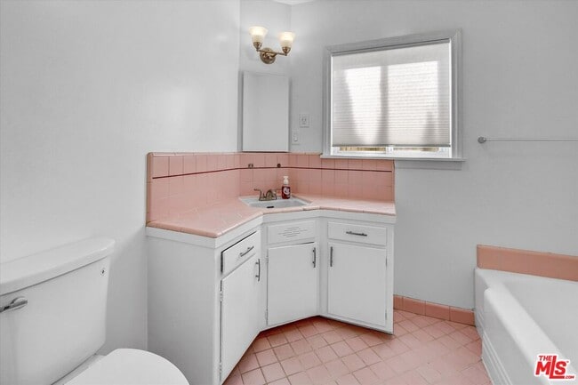 Photo - 7022 Cantaloupe Ave