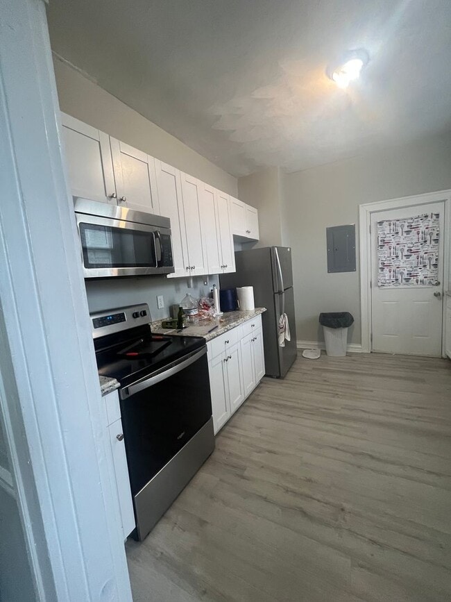 Photo - 246 Hatton St Unit 246 Hatton A