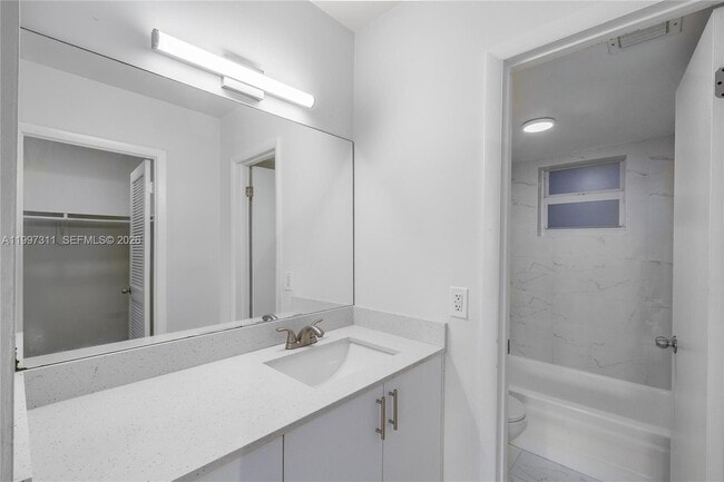 Photo - 3626 NE 168th St Unit 502