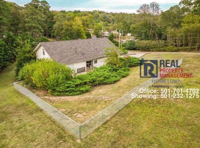 Photo - 122 Havelock Pl