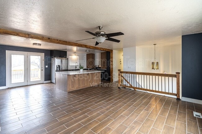 Photo - 1312 Roger Cir