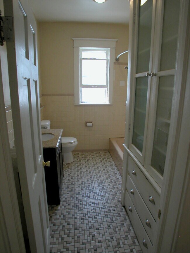 Photo - 522 Morris St