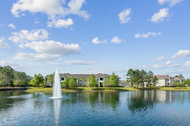 Photo - Oakleaf Plantation Apartments
