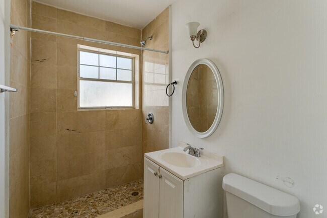 2 habitaciones, 2 baños - 1000 pies cuadrados - Baño - 160 S Shore Dr