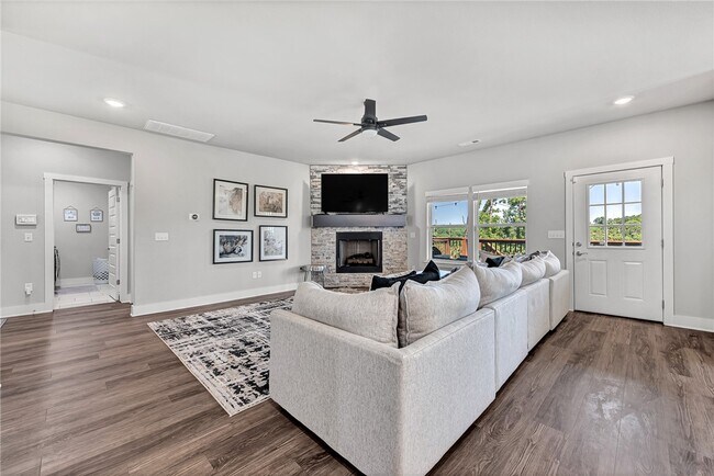 Photo - 28 Copinsay Dr