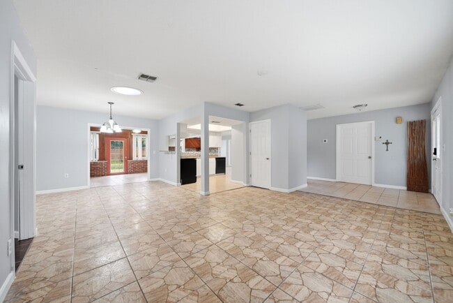 Photo - 8334 Crosswicks Dr