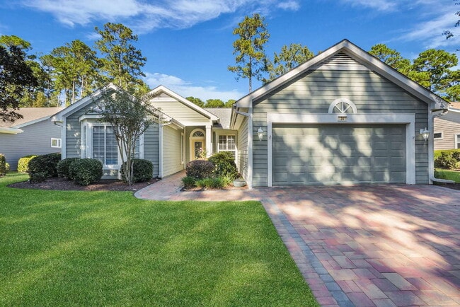 Photo - 34 Coburn Dr E