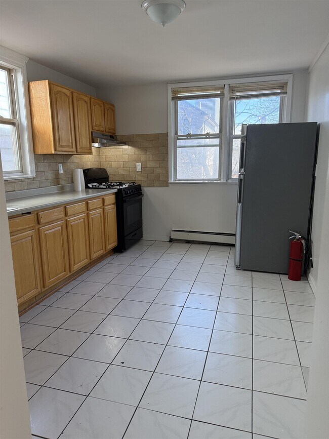 Photo - 54 Gates Ave Unit 2