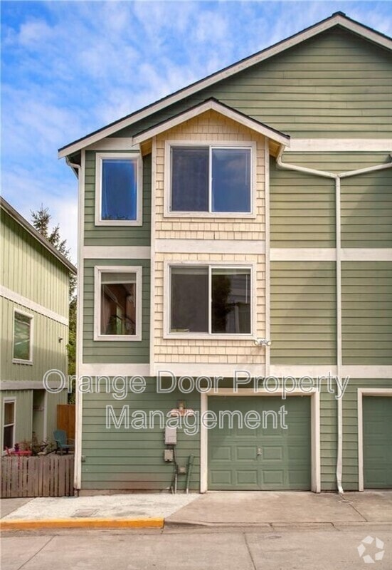 Building Photo - 2414 SW Holden St Rental