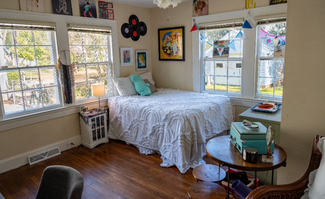 Photo - 106 N Harding St