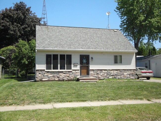 Photo - 1810 Roosevelt Ave