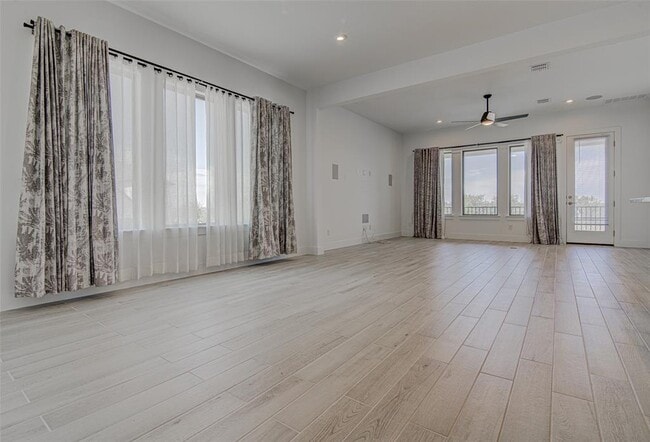 Photo - 22300 Lago Lookout Ln