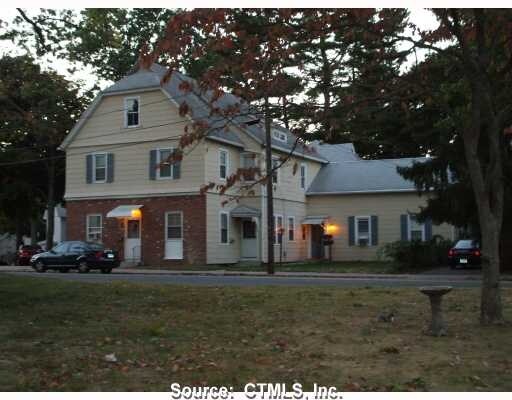 9-13 Chestnut St