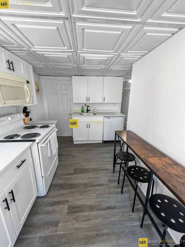 Photo - 158 Everett St