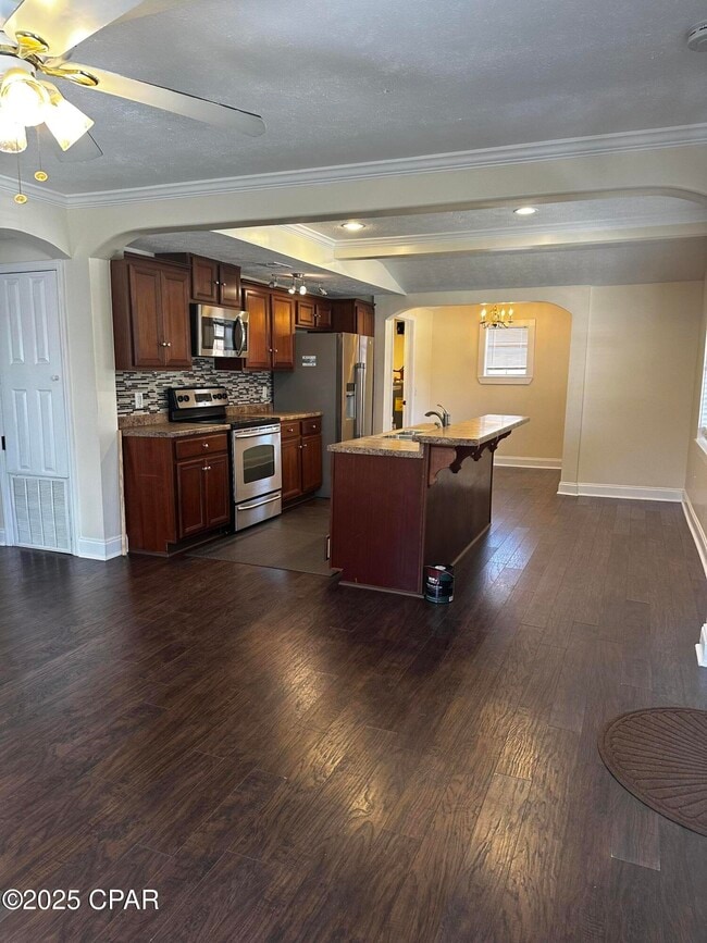 Photo - 1105 Hickory Ave